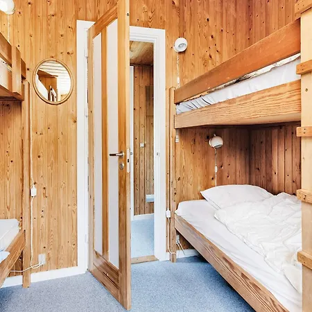 8 Person In * Dannemare