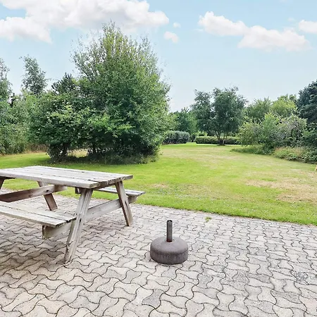 بيت للعطل 8 Person In