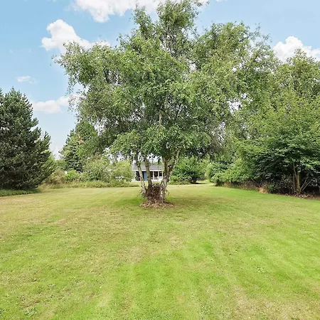 8 Person In * Dannemare