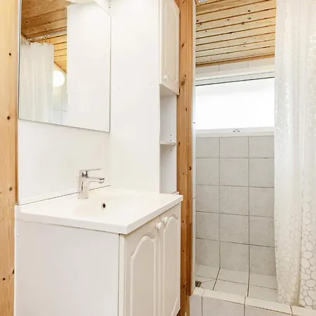 بيت للعطل 8 Person In