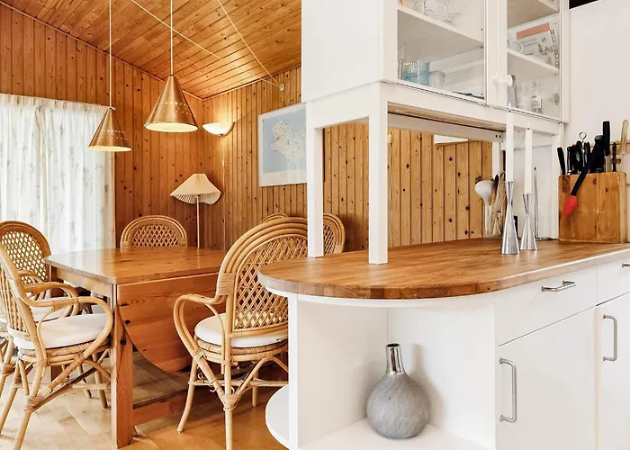 8 Person In Semesterbostad Dannemare